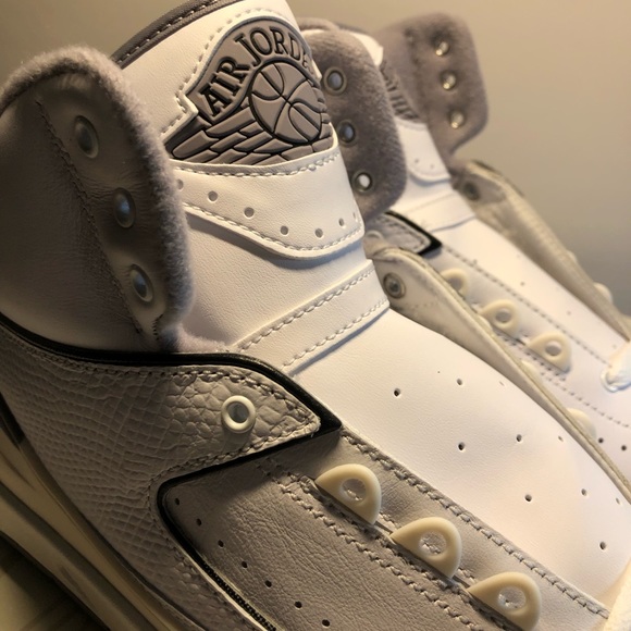 Air Jordan 2 Retro White cement Grey Sail Black Men’s Size 9.5 Women’s 11 New - Picture 5 of 15